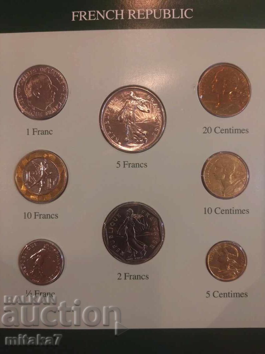 Set de monede și timbru poștal, Franța cu preț € 10.00 | 19.56 BGN