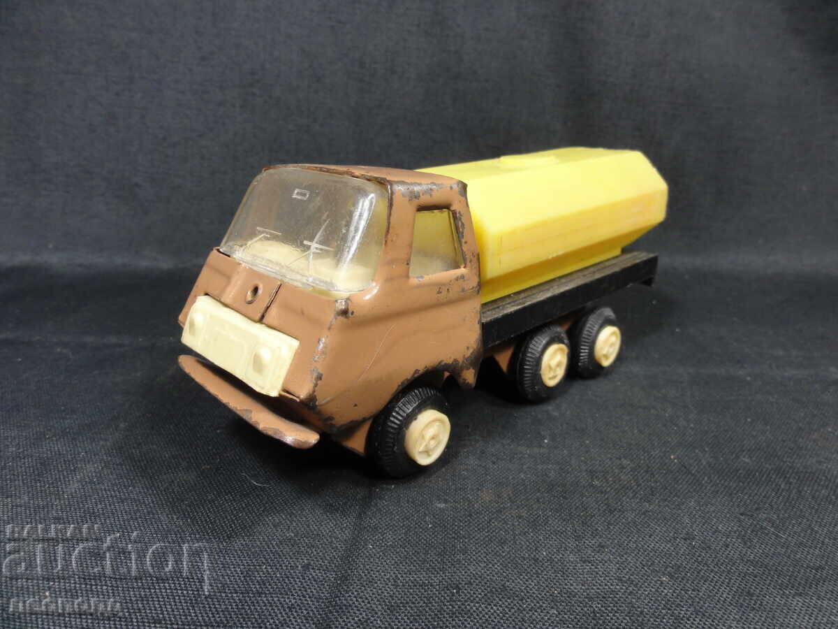 BZTS STARA RETRO SOTS ЈUCHERISHЊA METALNA IGRACHKA KAMION MIR RAZGRAD