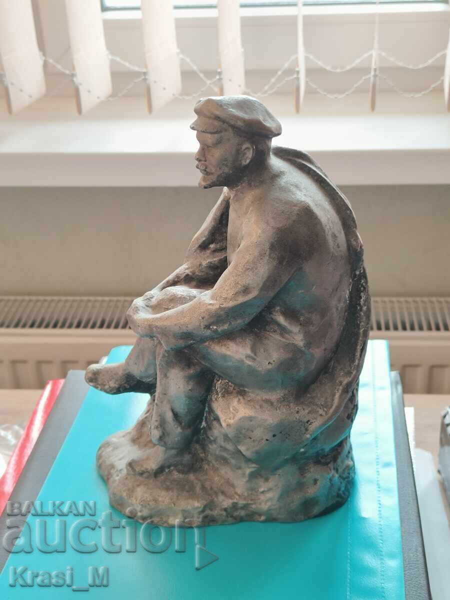 Delivery of Very realistic and rare metal statuette of Lenin