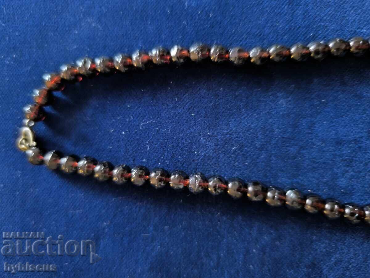 Стара вносна огърлица с цена € 15.00 | 29.34 лв. Стара вносна огърлица с цена € 15.00 | 29.34 лв.