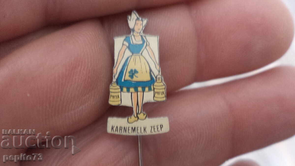 Insigna publicitară, Karnemelk Zeep, marcă de produse lactate