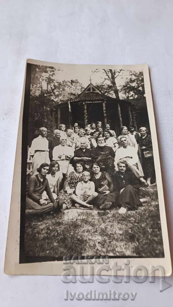 Φωτογραφία Βάρνα Άνδρες και γυναίκες σε εκδρομή στο Μαζονά - τεπέ 1932