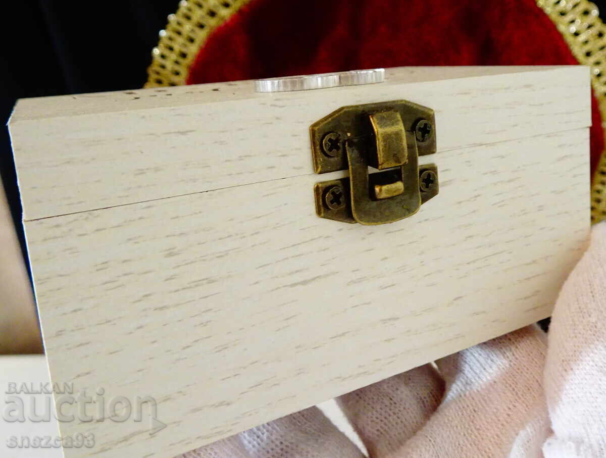 Cutie muzicală pentru bijuterii, Marșul nupțial, lemn natural cu preț € 22.90 | 44.79 BGN Cutie muzicală pentru bijuterii, Marșul nupțial, lemn natural cu preț € 22.90 | 44.79 BGN