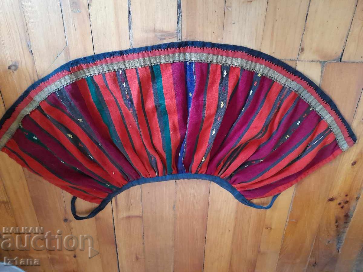 Delivery of Old children's food container for a folk costume