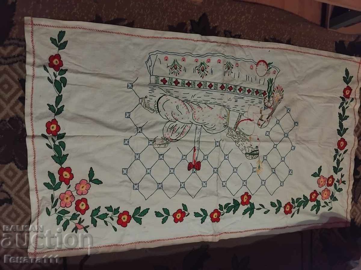 Аукцион Стар ковьор за стена