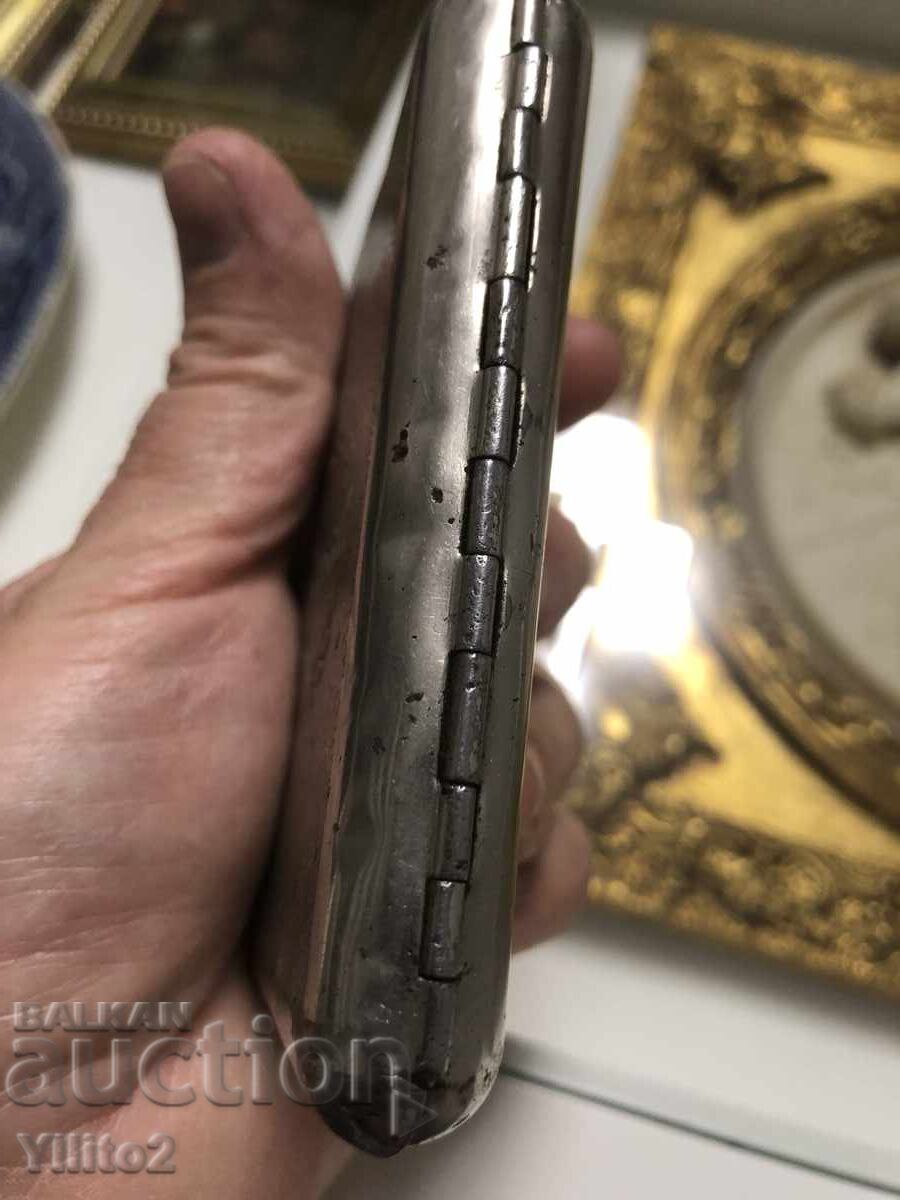 Παράδοση Σοβιετικό ταμπακιέρα Παράδοση Σοβιετικό ταμπακιέρα