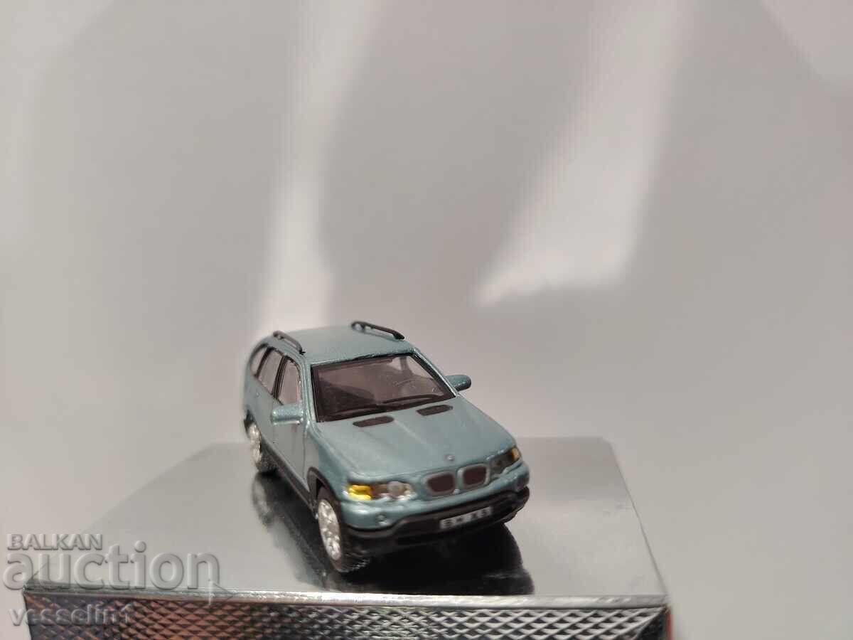 Jucărie veche 1:72 BMW x5 MAȘINUȚĂ cu preț € 4.00 | 7.82 BGN