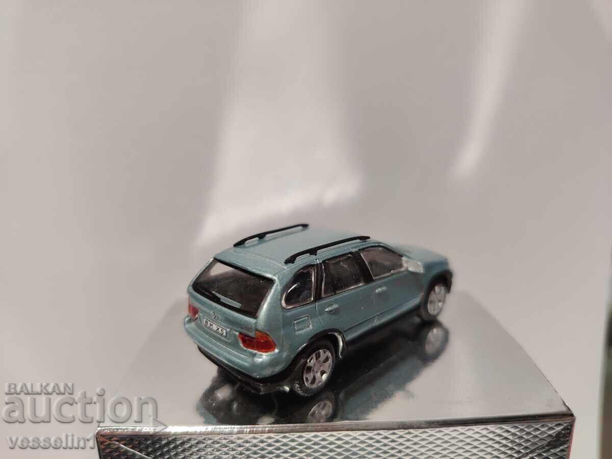 Licitație Jucărie veche 1:72 BMW x5 MAȘINUȚĂ