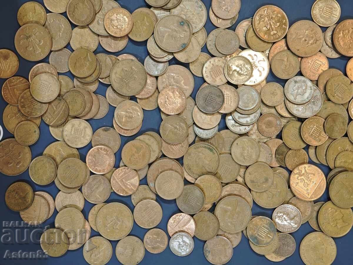 Monede vechi Marea Britanie 200 buc