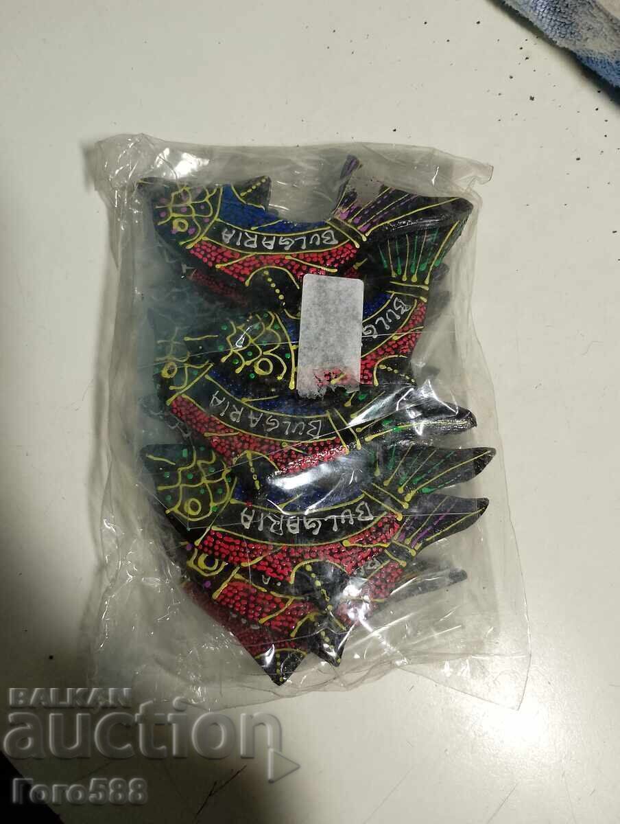 Magneți pentru frigider 2 cu preț € 1.00 | 1.96 BGN