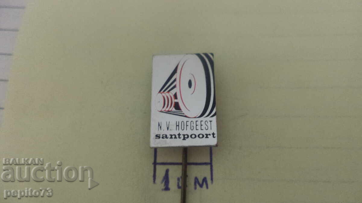 Advertising badge, N.V. Hofgeest, gramophone records with price € 1.00 | 1.96 BGN