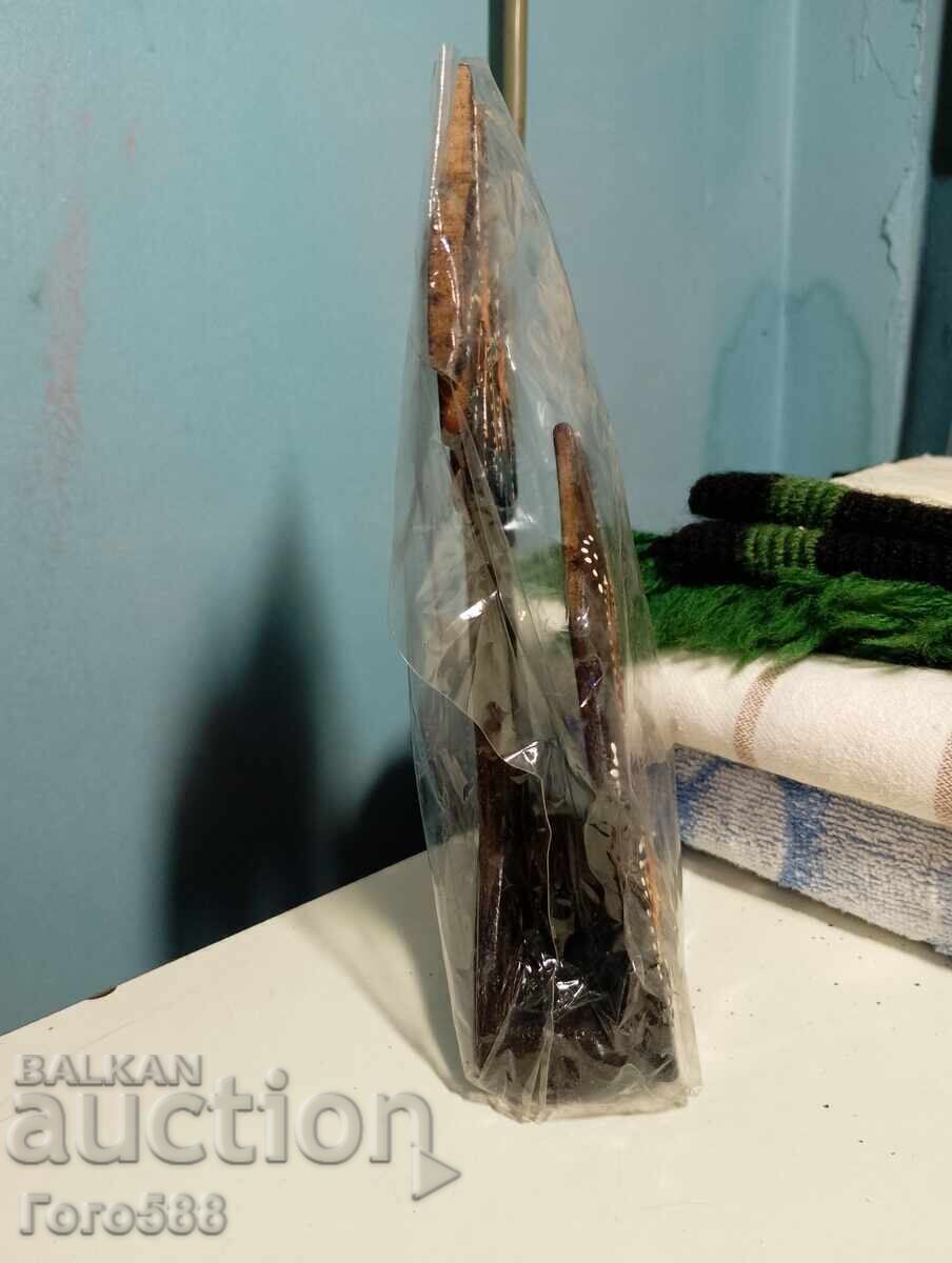 Δημοπρασία Σουβενίρ χαρτοθήκη 4