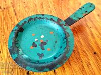 Veselă Metalică Rară Veche pentru Joacă cu Păpuși: Tigaie cu Capac