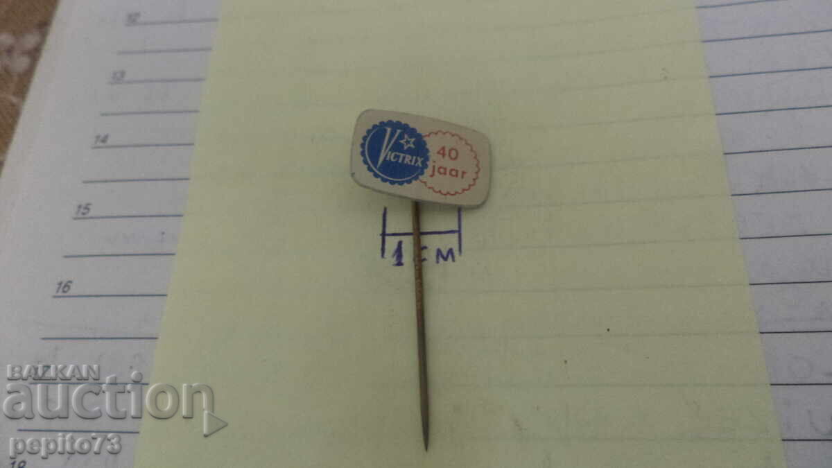 Delivery of Advertising badge, Victrix, Siren brand