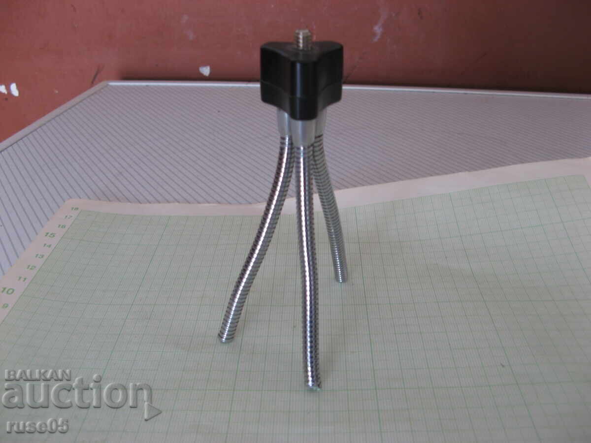 Trepied mini pentru aparat foto și altele Trepied mini pentru aparat foto și altele