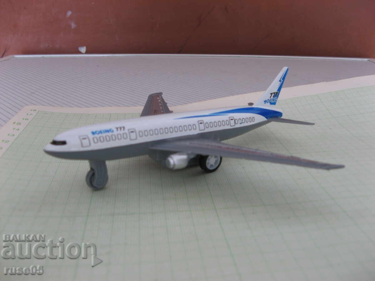 Avion "BOEING 777" Avion "BOEING 777"