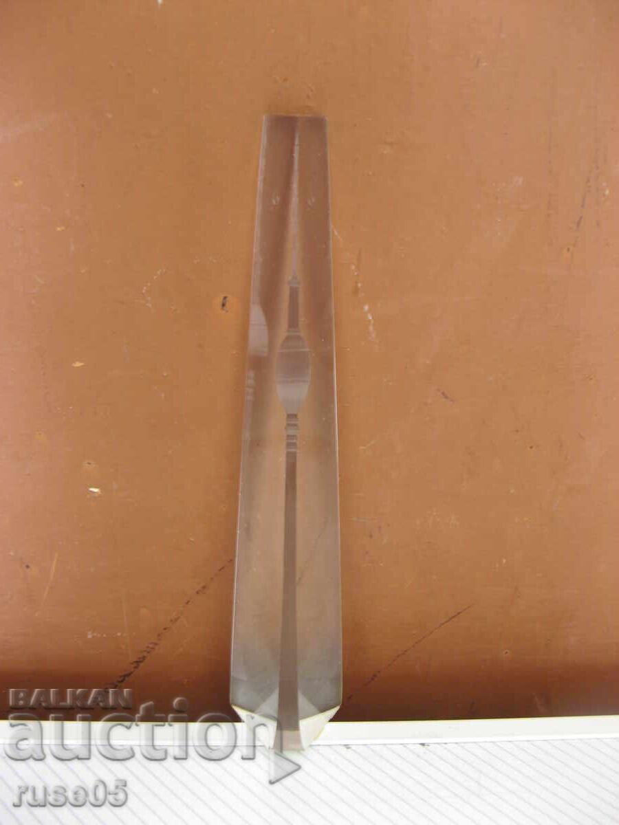 Licitație Figurină "Turn de Televiziune" din sticlă