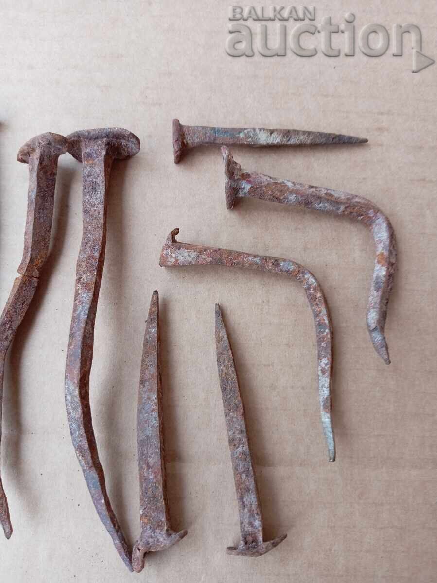 Licitație Cuie forjate vechi cuie lot cuie cui