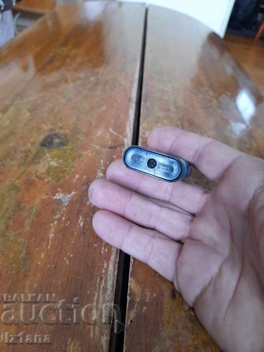 Ένας παλιός αναπτήρας Marlboro - 5 Ένας παλιός αναπτήρας Marlboro - 5