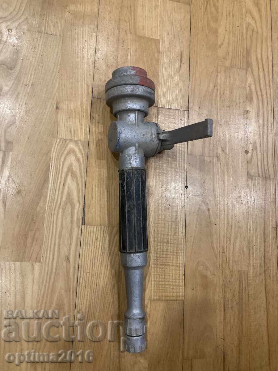 Σωλήνας πυροσβεστικού με τιμή € 9.00 | 17.60 BGN