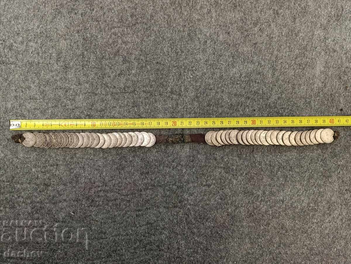 Bărbie din argint cu monede, bijuterie sclipitoare, costum popular, Secolul al XIX-lea cu preț € 420.00 | 821.45 BGN Bărbie din argint cu monede, bijuterie sclipitoare, costum popular, Secolul al XIX-lea cu preț € 420.00 | 821.45 BGN