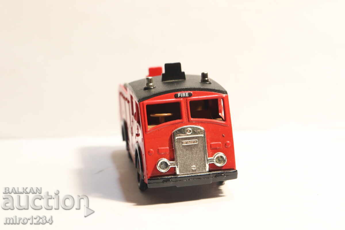 Аукцион LLEDO  1/55?   ПОЖАРНА  КОЛИЧКА  ИГРАЧКА  РЕТРО  МОДЕЛ