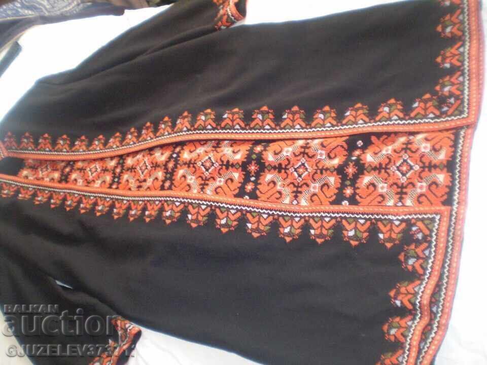 Ρετρό μαύρο φόρεμα, χειροποίητο και κεντημένο στο χέρι - 5