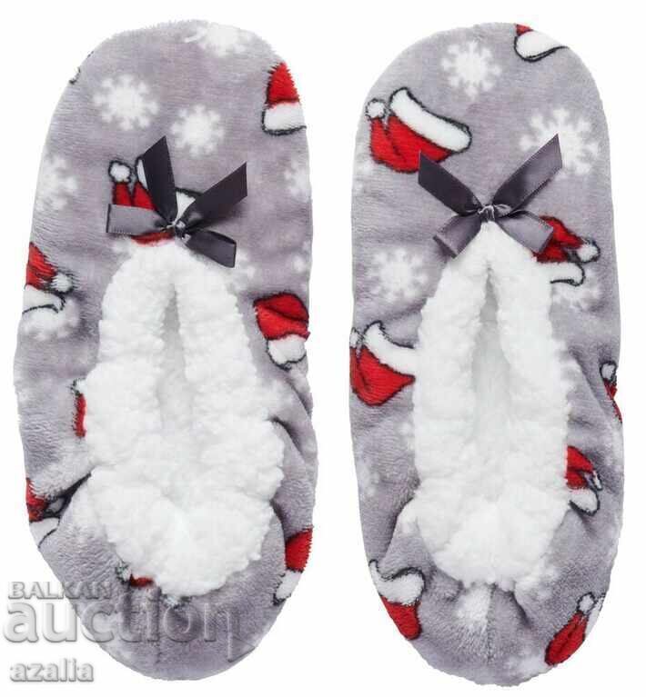 Χνουδωτές παντόφλες νούμερο 39