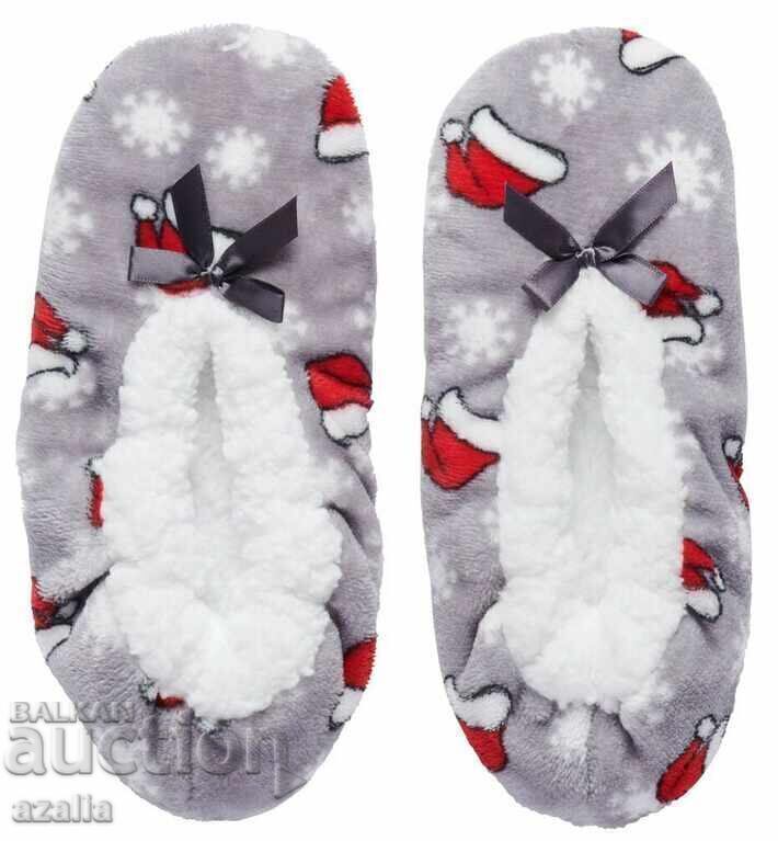 Papuci pufoși, mărimea 39