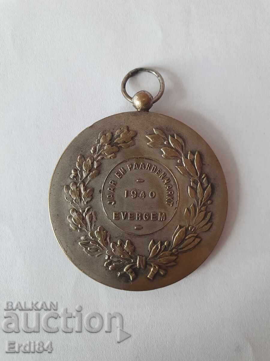 Leopold 3-1940 cu preț € 30.00 | 58.67 BGN