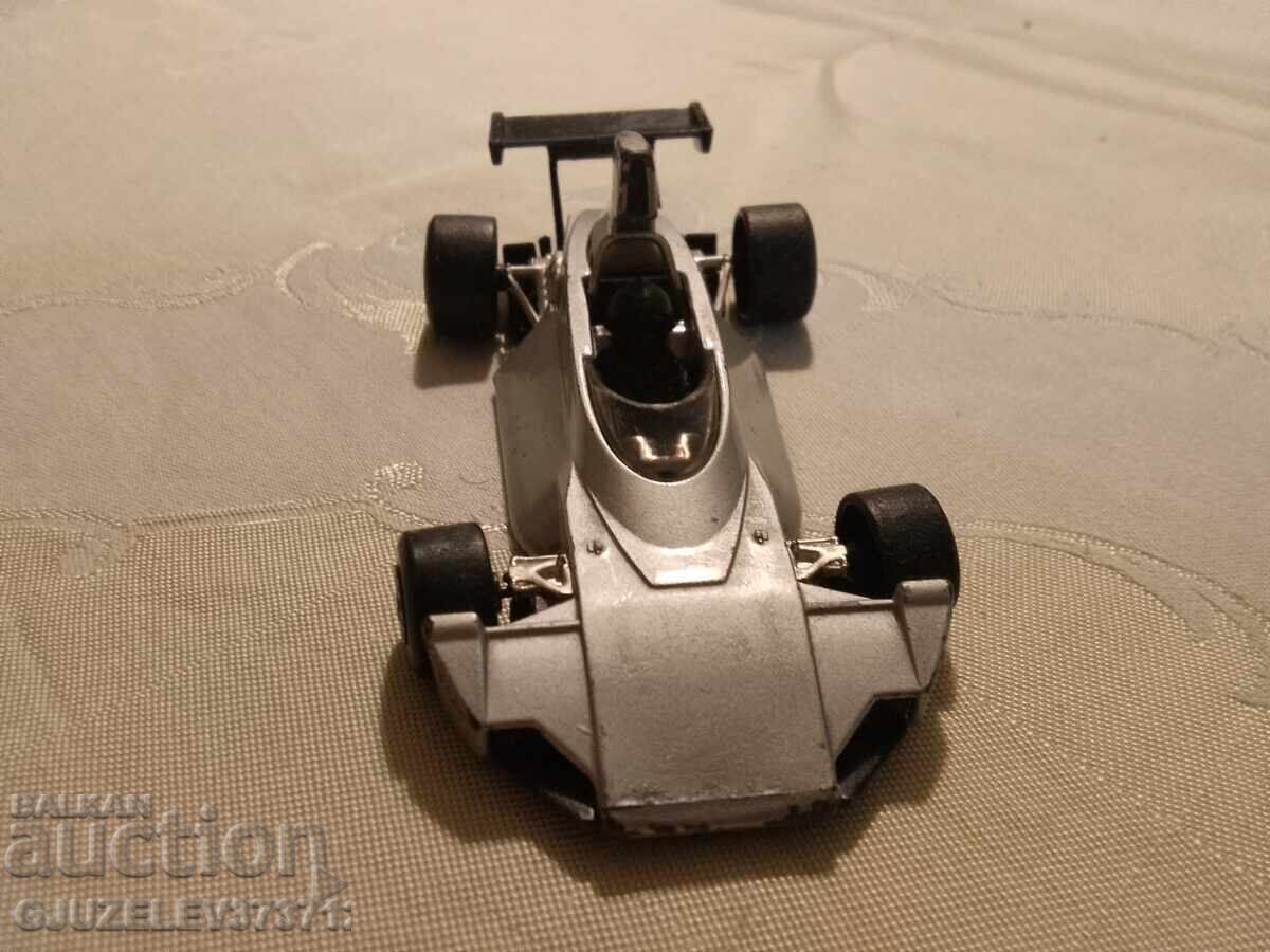 Метална винтидж количка произведена 1990г Matchbox Super Kin - 6 Метална винтидж количка произведена 1990г Matchbox Super Kin - 6