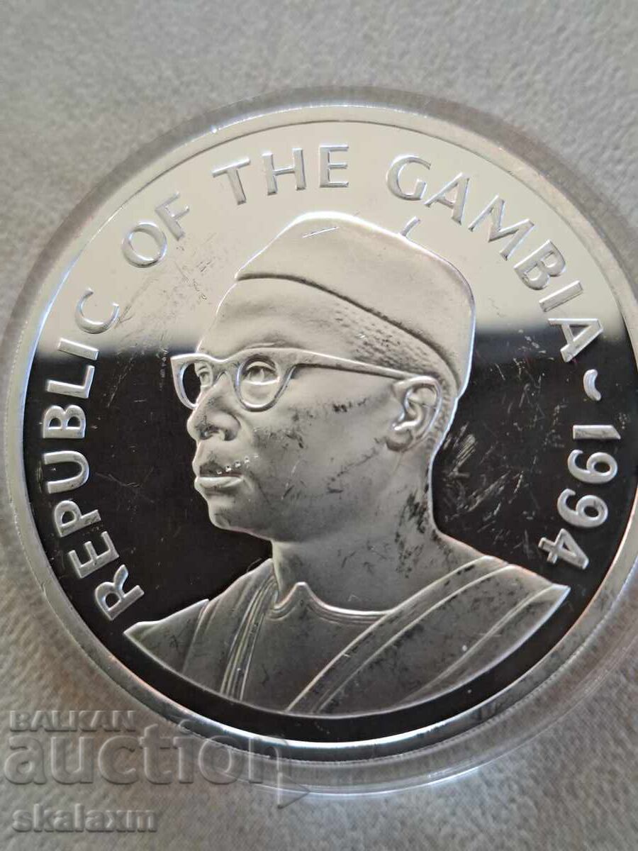 Παράδοση Ασημένιο Γκάμπια Μάνγκο Παρκ