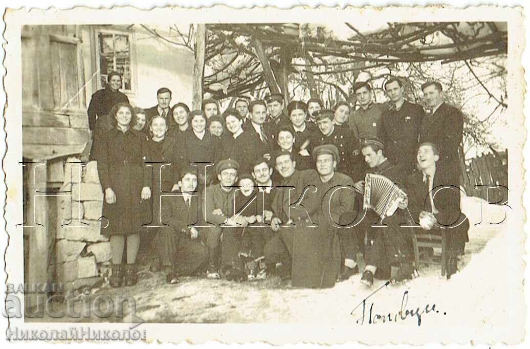 MICĂ POZĂ VECHE GABROVO ELEVI DE GIMNAZIU ÎN SATUL POPOVȚI ZH188 MICĂ POZĂ VECHE GABROVO ELEVI DE GIMNAZIU ÎN SATUL POPOVȚI ZH188