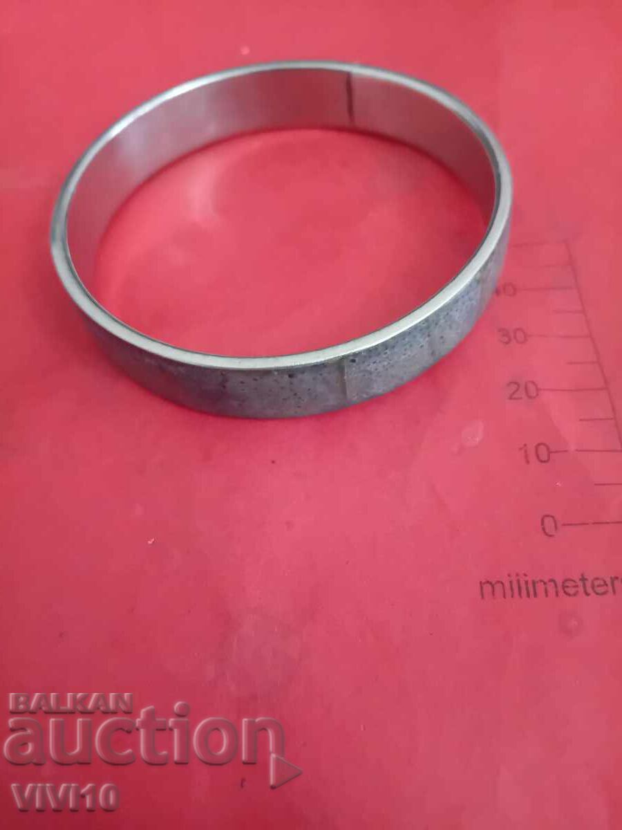 Старинна гривна емаил