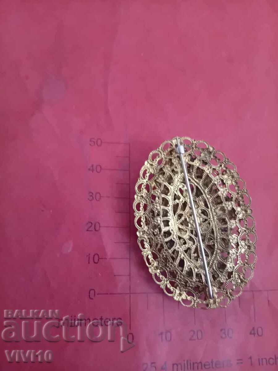 Broșă veche, Cehia cu preț € 20.00 | 39.12 BGN