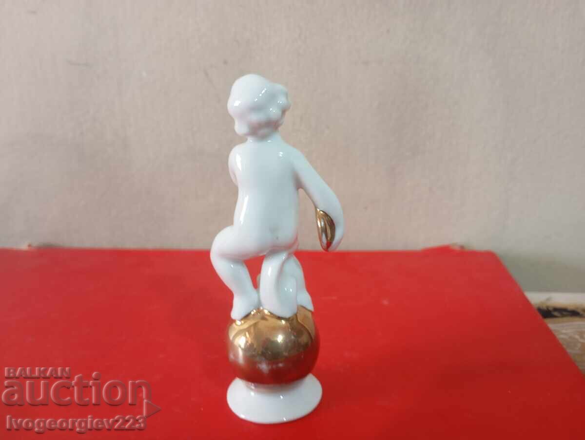 Auction Porcelain figurine - Angel on a globe - Herold AG Tetta Auction Porcelain figurine - Angel on a globe - Herold AG Tetta