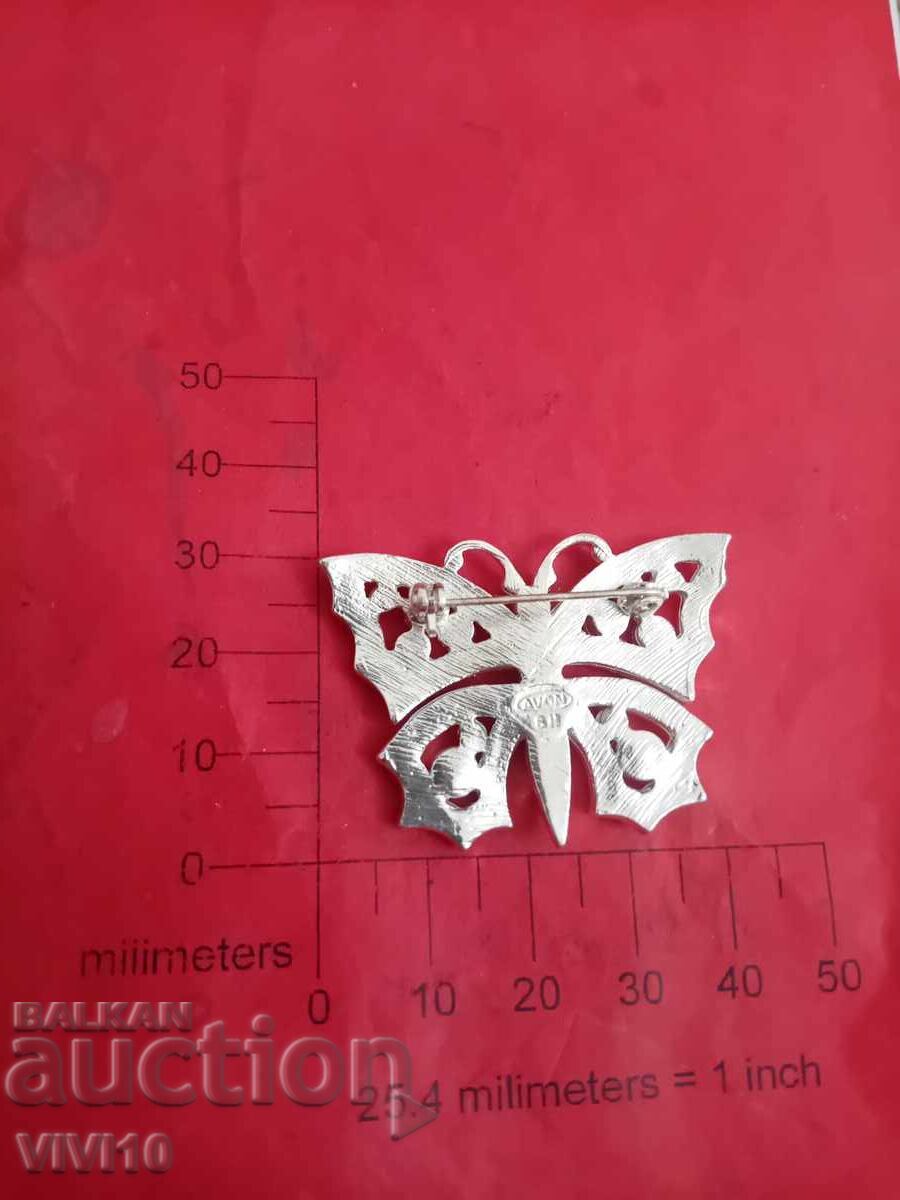 Broșă veche, Avon cu preț € 20.00 | 39.12 BGN Broșă veche, Avon cu preț € 20.00 | 39.12 BGN