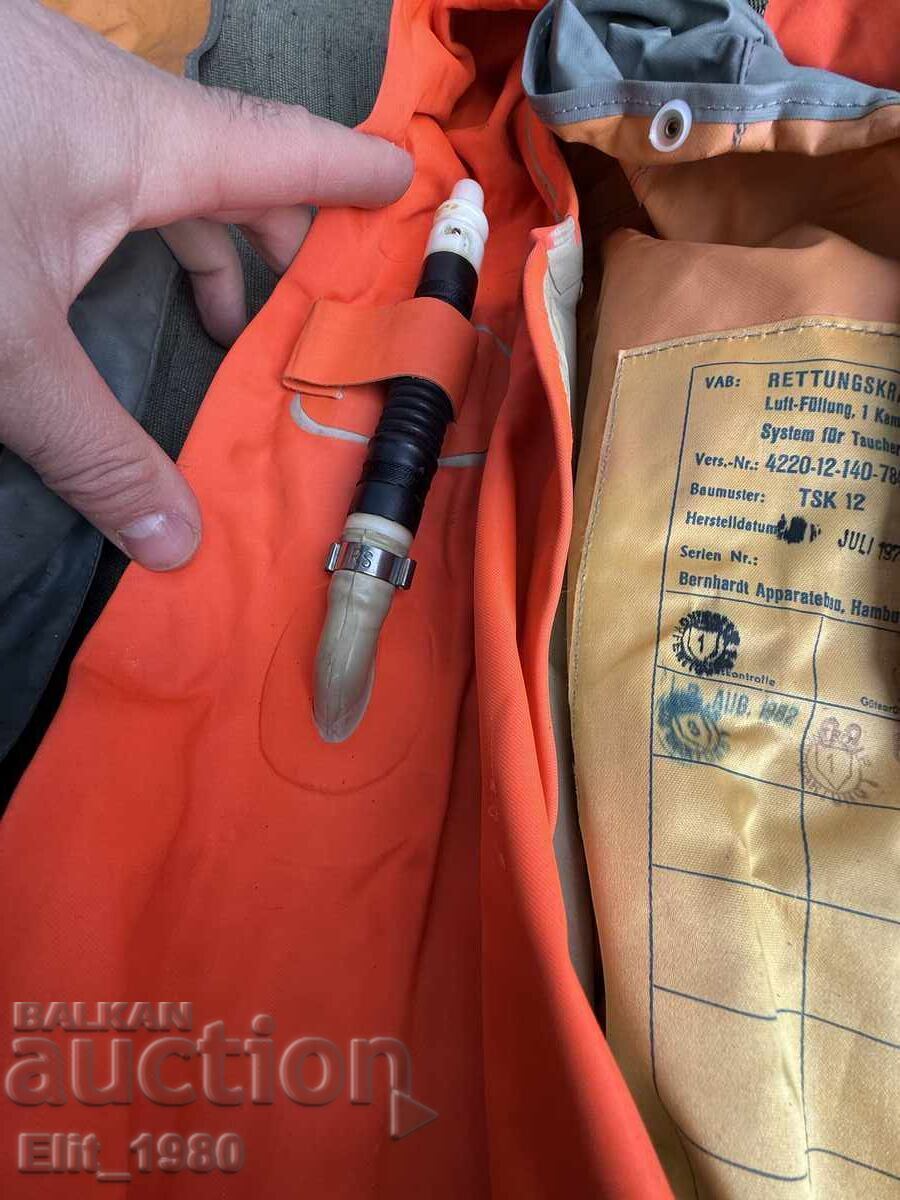 Licitație Vestă de salvare pilot germană