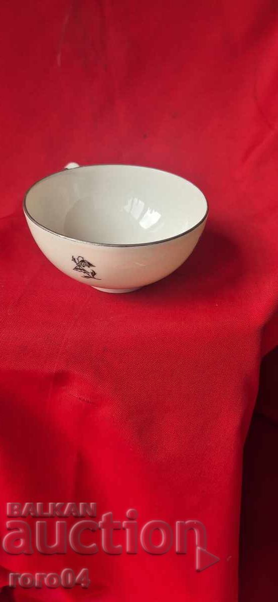 Auction  BOWL - PIRKEN HAMMER - "Nancy"