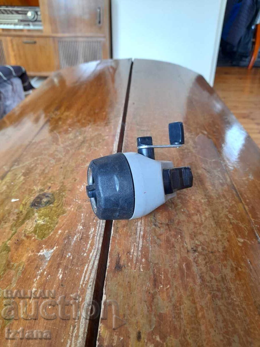 Παλιό καρούλι ψαρέματος Nida Παλιό καρούλι ψαρέματος Nida