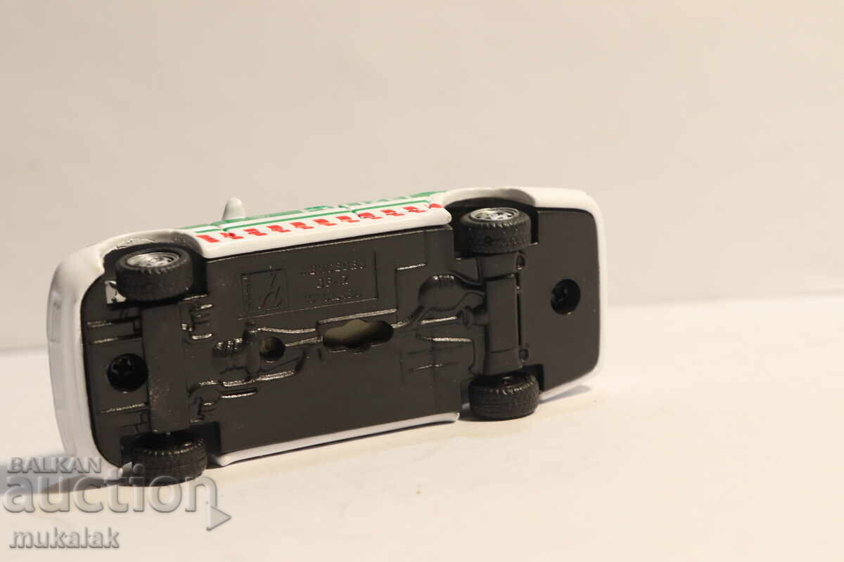 1:64 Hongwell Mercedes C Police Car Model - 7 1:64 Hongwell Mercedes C Police Car Model - 7