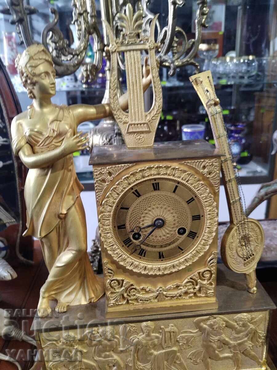 CEAS DE ȘEMINEU FRANCEZ AURIT cu preț € 650.00 | 1271.29 BGN