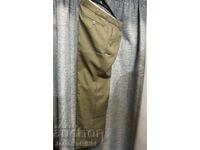 Pantaloni de paradă