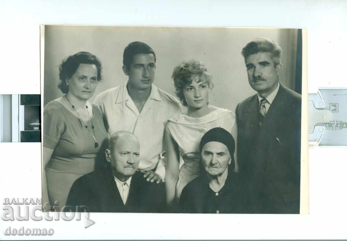 Auction  Wedding and family photos - some with inscriptions on the back