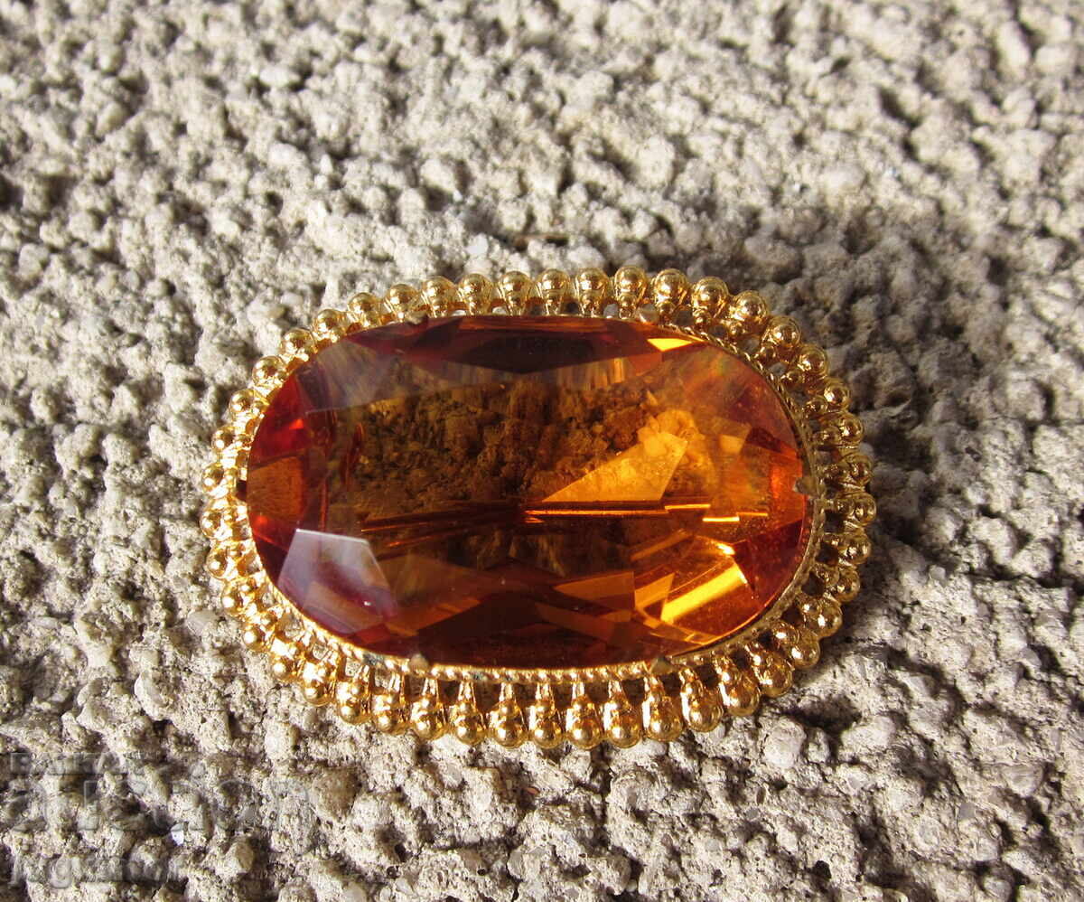 старинна стара маркирана позлатена дамска брошка бижу