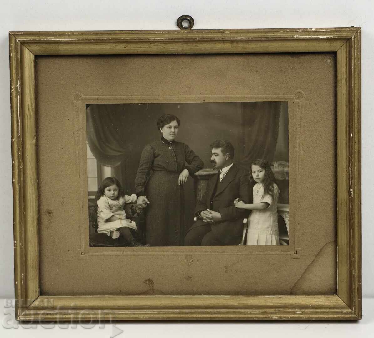 1912 TÂRNOVO POZĂ DE FAMILIE VECHE FOTOGRAFIE CARTON