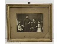 1912 TÂRNOVO POZĂ DE FAMILIE VECHE FOTOGRAFIE CARTON