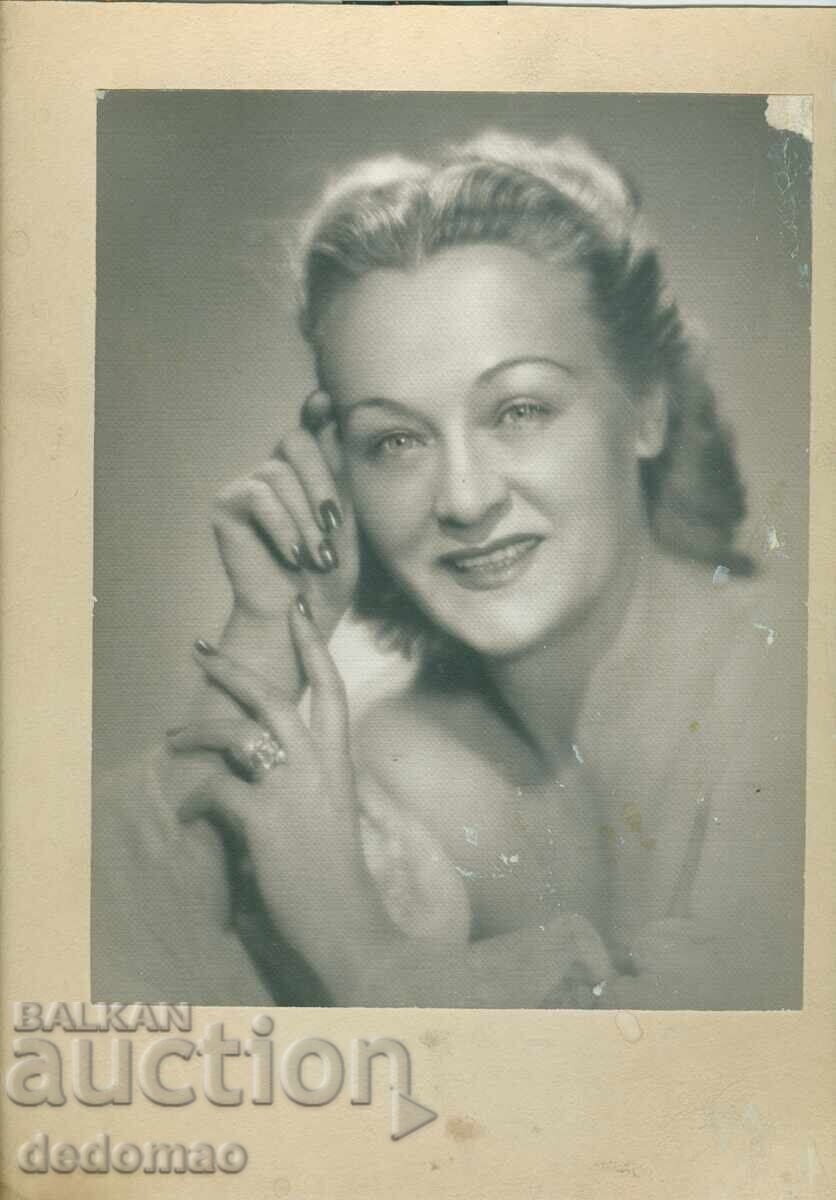 ПОРТРЕТНИ СНИМКИ - 50-ТЕ ГОДИНИ