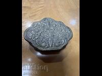 Παλιό κουτί Εθνογραφία Σετσάν