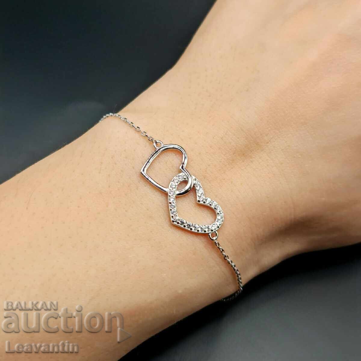 Аукцион Сребърна гривна Сърца